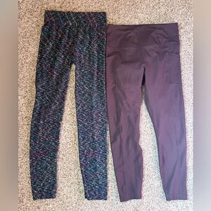 2 pair of yoga pants- Leggings